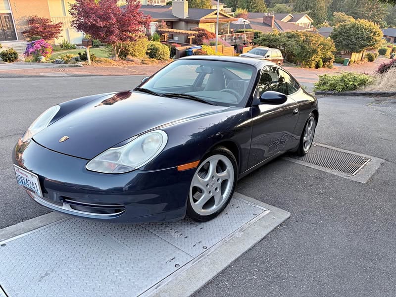 1999 Porsche 911 Cabriolet 2D