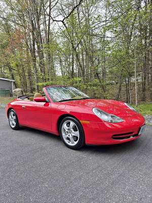 2000 Porsche 911 - Carrera 4 Cabriolet 2D