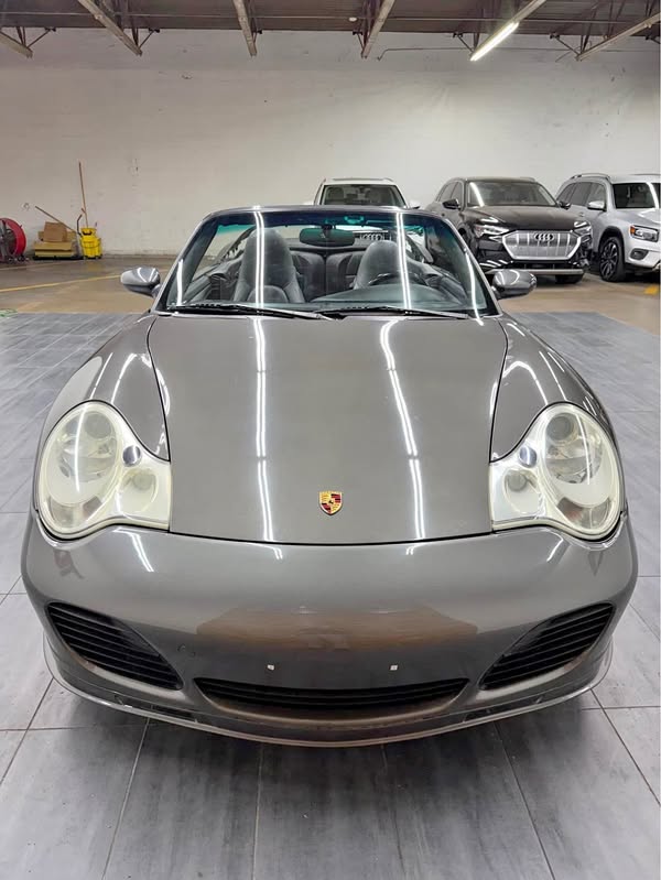 2004 Porsche 911 - turbo