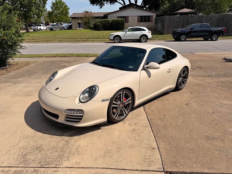 2011 Porsche 911 - Carrera S 997 Coupe 2D