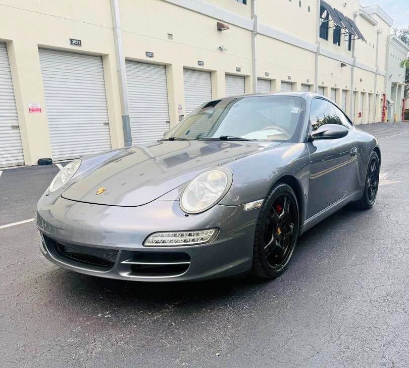 2005 Porsche 911 - Carrera Coupe 2D