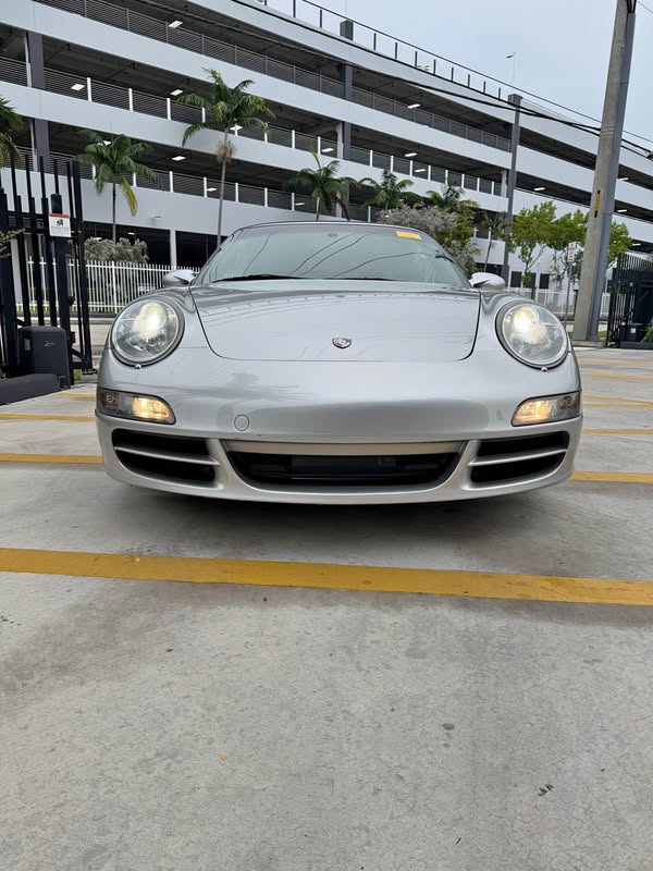 2006 Porsche 911 - Carrera 2 Cabriolet 2D