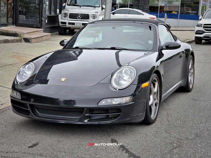 2006 Porsche 911 - Carrera 2 Cabriolet 2D