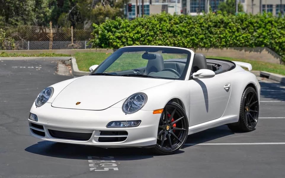 2006 Porsche 911 - Cabriolet 2D