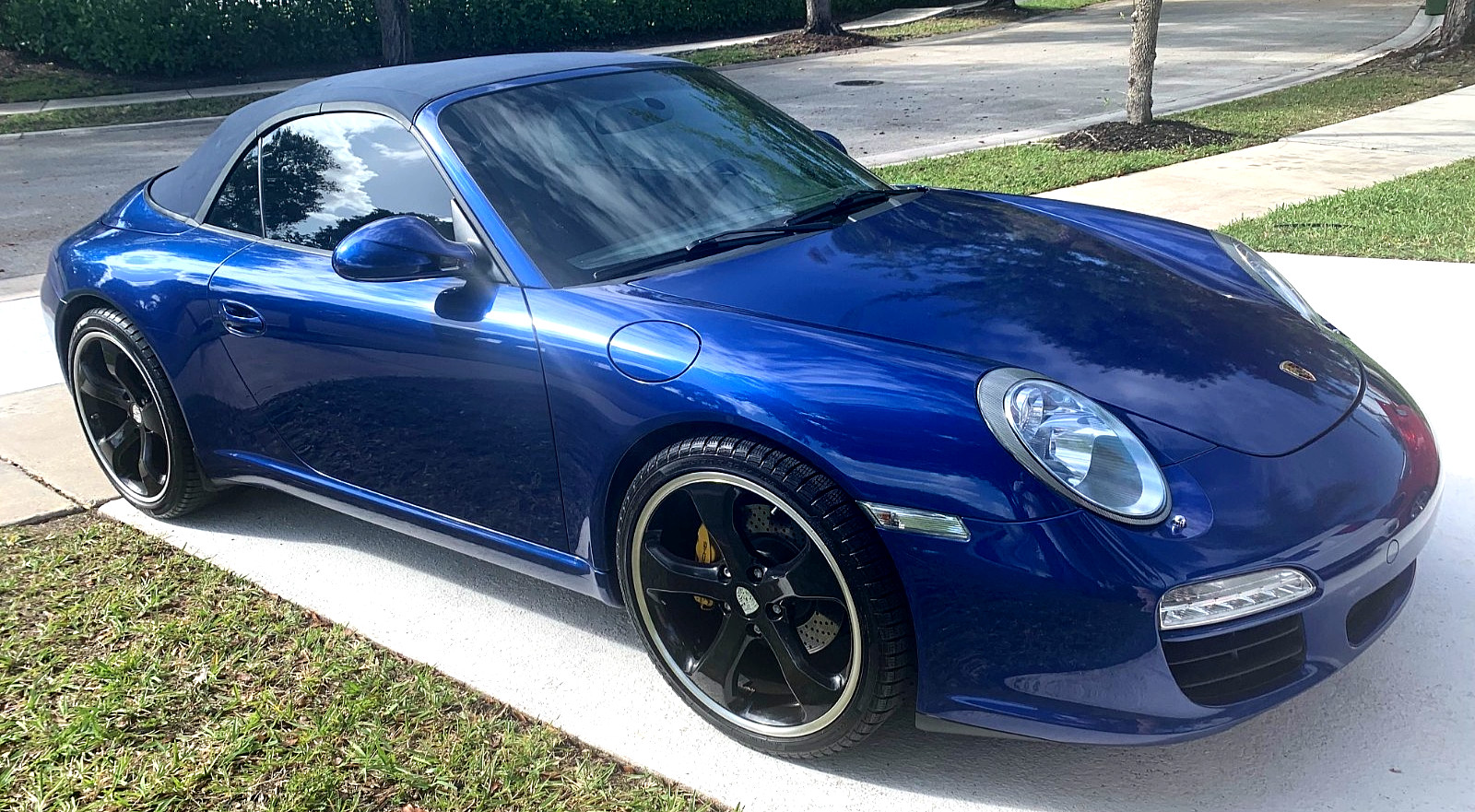 2009 Porsche 911 Carrera Convertible 6 speed Manual!