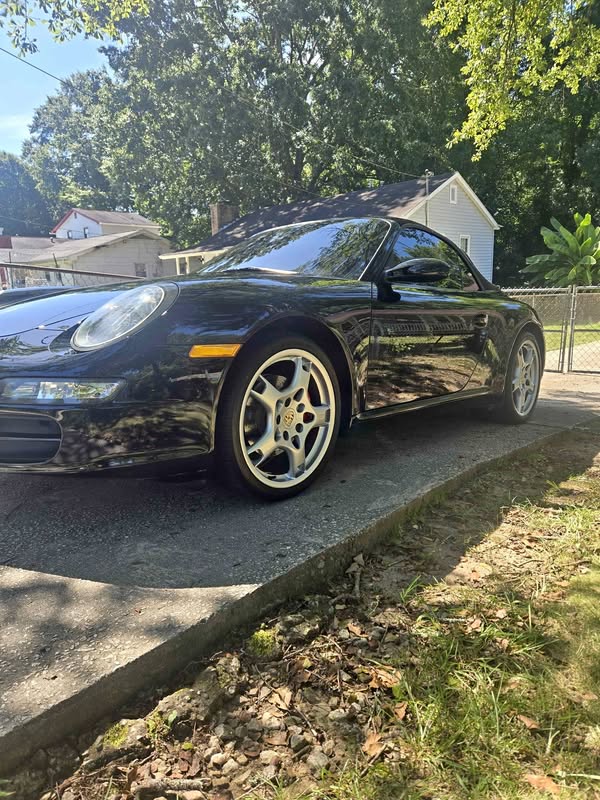 2006 Porsche 911 - Carrera Cabriolet 2D