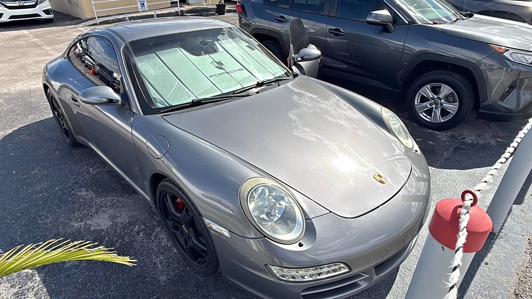 2005 Porsche 911 - Carrera 2 Coupe 2D