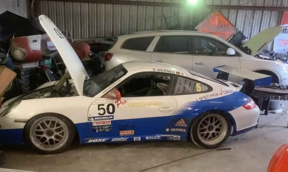 2006 Porsche 911 CUP race Car! factory built\/ sequential trans! Manual transmission