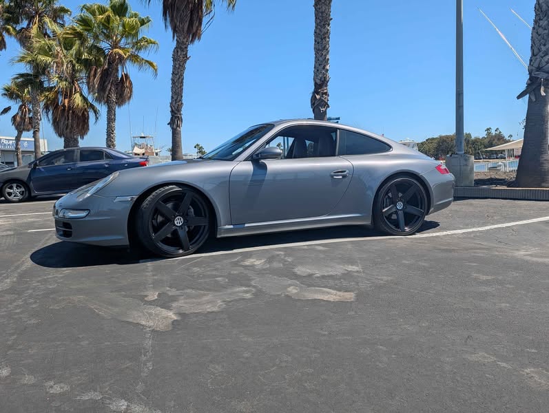 2006 Porsche 911 - Carrera 2 Coupe 2D