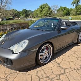 2005 Porsche 911 carrera c4s