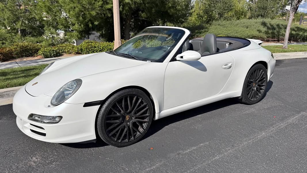2006 Porsche 911 - Cabriolet 2D