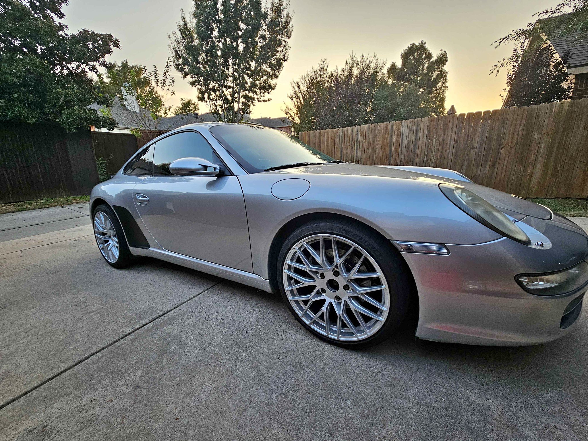 2005 Porsche 911 - Carrera 2 Coupe 2D