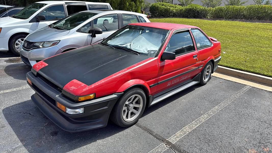 1986 Toyota AE86 Corolla - SR5