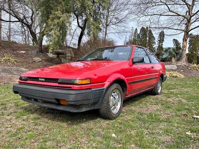 1987 toyota  Corolla sr5 ae86 rwd  - 5 speed roof a\/c