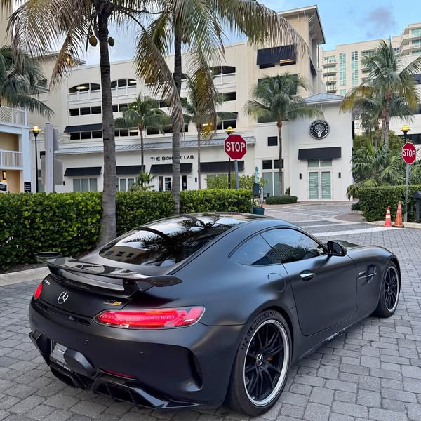 2018 Mercedes-Benz Mercedes-AMG GT - AMG GTR