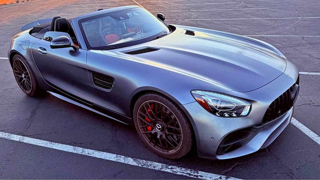 2019 Mercedes-Benz [hidden information]37774 - Mercedes-AMG GT