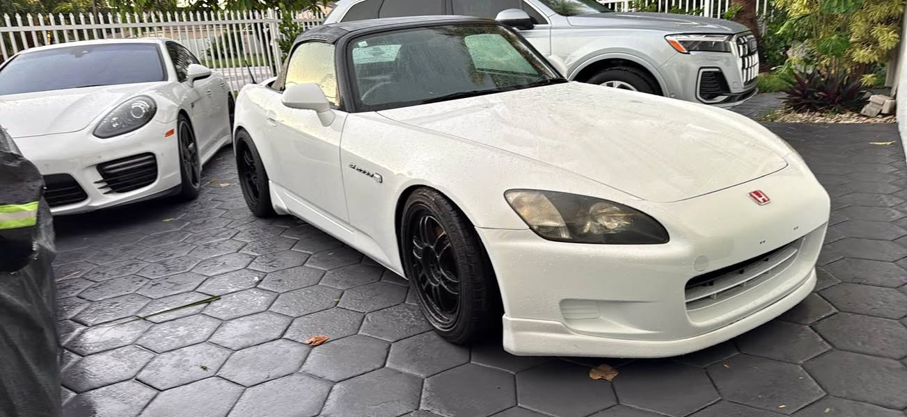 2000 Honda S2000 - Convertible 2D