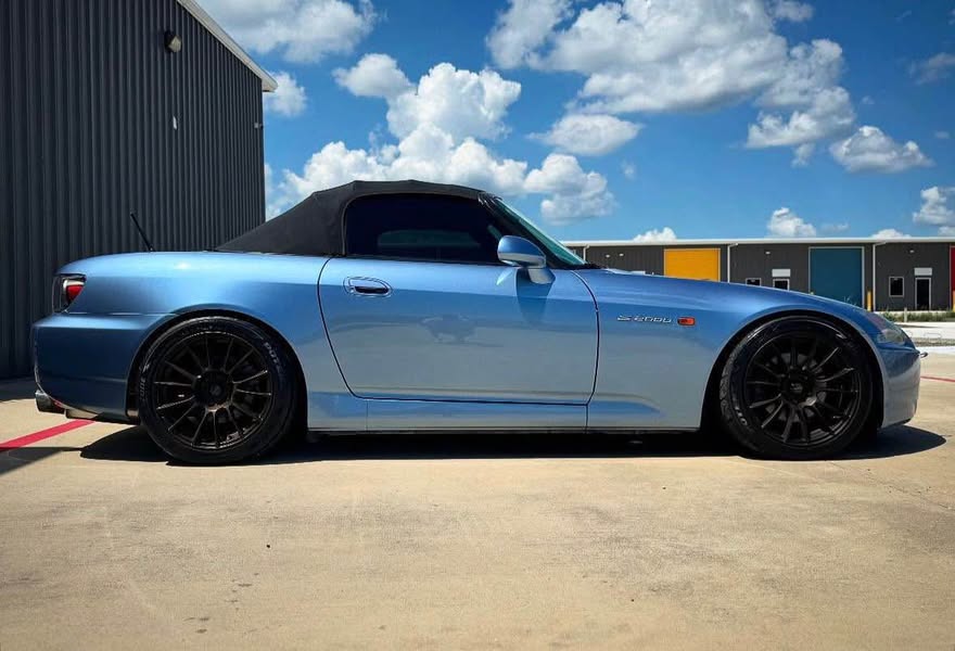 2004 Honda S2000 - Convertible 2D