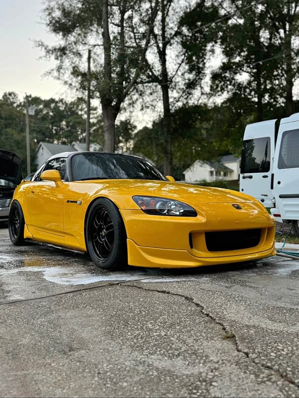 2004 Honda S2000 - Convertible 2D