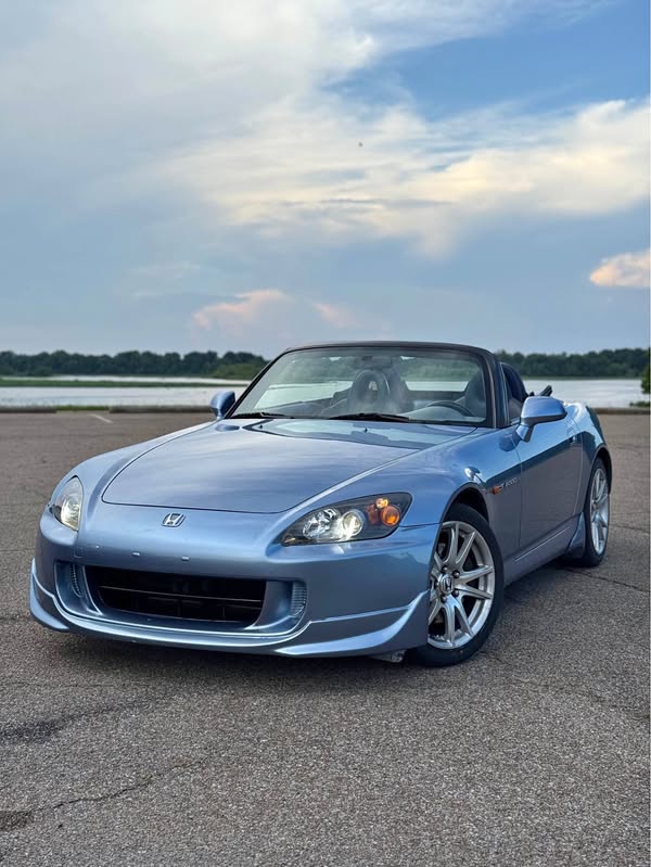 2004 Honda S2000 - Convertible 2D