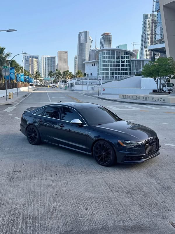 2013 Audi S6 - Prestige Sedan 4D