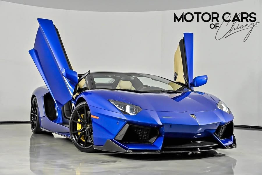 2014 Lamborghini Aventador - LP 700-4 Roadster 2D