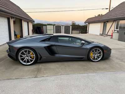 2014 Lamborghini Aventador LP 700-4