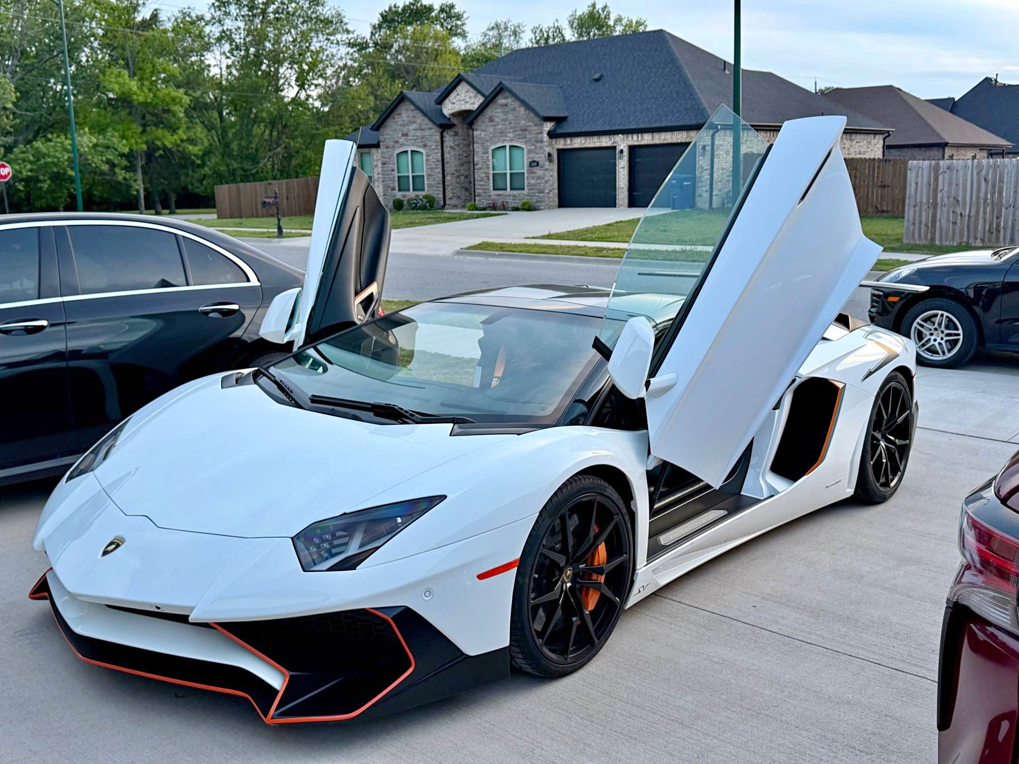 2014 Lamborghini Aventador - LP 700-4 Roadster 2D