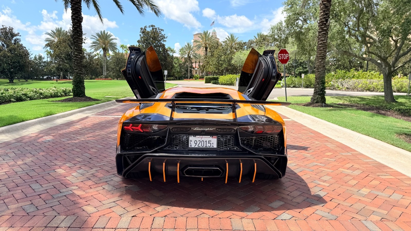 2015 Lamborghini Aventador