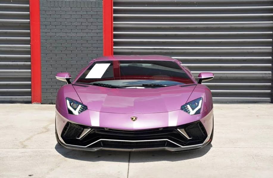 2022 Lamborghini Aventador - Ultimae Coupe 2D
