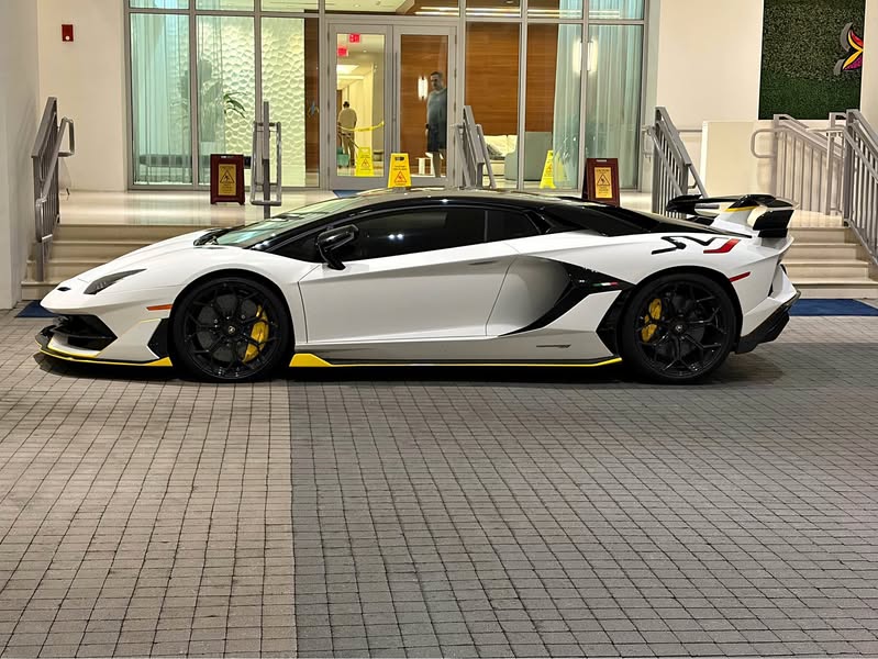 2021 Lamborghini Aventador - SVJ Coupe 2D