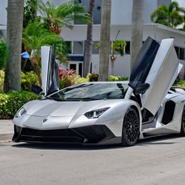 2016 Lamborghini Aventador