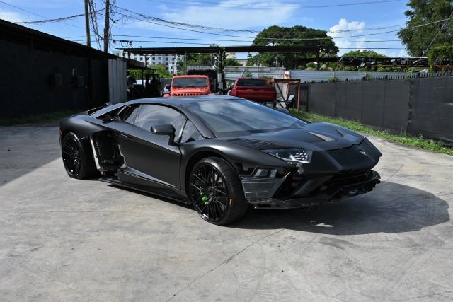 2018 Lamborghini Aventador S Coupe 2D