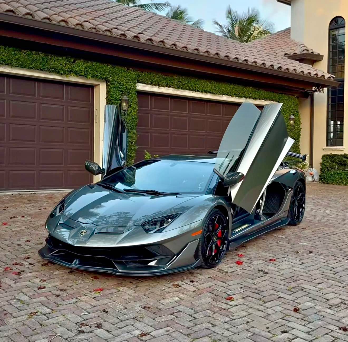 2019 Lamborghini Aventador - SVJ Coupe 2D