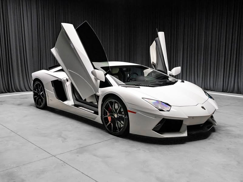 2014 Lamborghini Aventador - LP 700-4 Coupe 2D