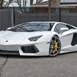 2017 Lamborghini AVENTADOR