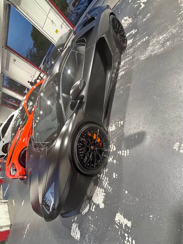 2015 Lamborghini Aventador - LP 700-4 Coupe 2D