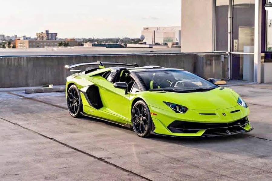 2020 Lamborghini AVENTADOR SVJ VERDE SCANDAL 1 of 3