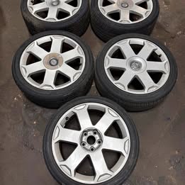 2004 Audi s4 18\u201d wheels