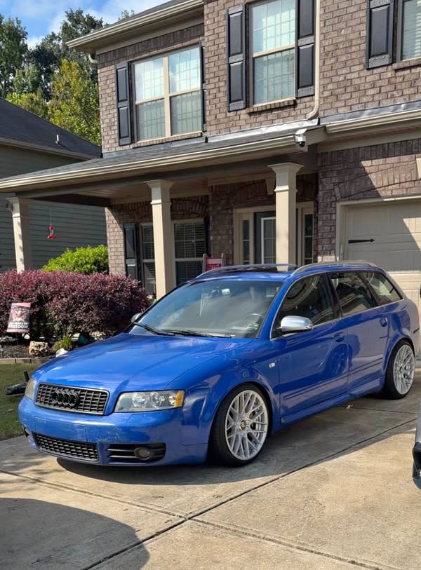 2005 Audi S4 - Avant Quattro Wagon 4D