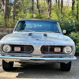 1967 Plymouth barracuda - V8