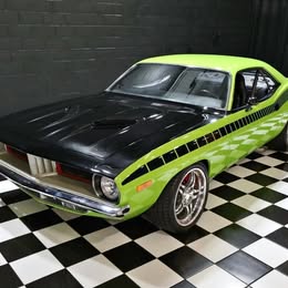 1972 Plymouth Barracuda HEMI - 6 SPEED - BREMBO BRAKES PRO TOURING