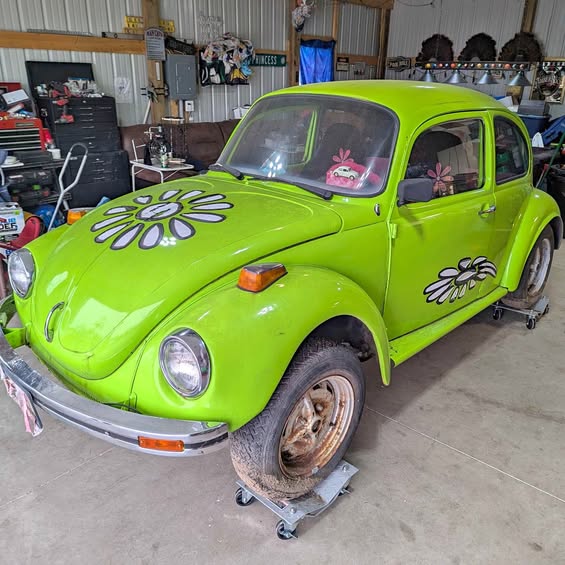 1973 Volkswagen Beetle - Hatchback 2D