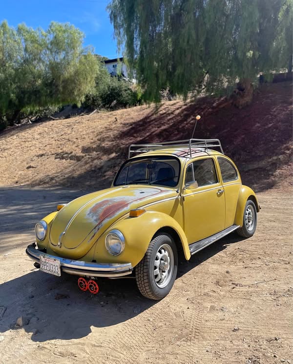 1972 Volkswagen Beetle - Standard Super Beetle