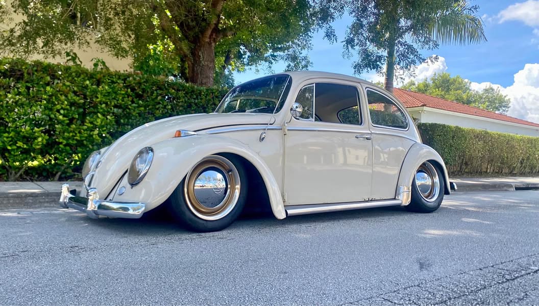 1965 Volkswagen Beetle - Sedan