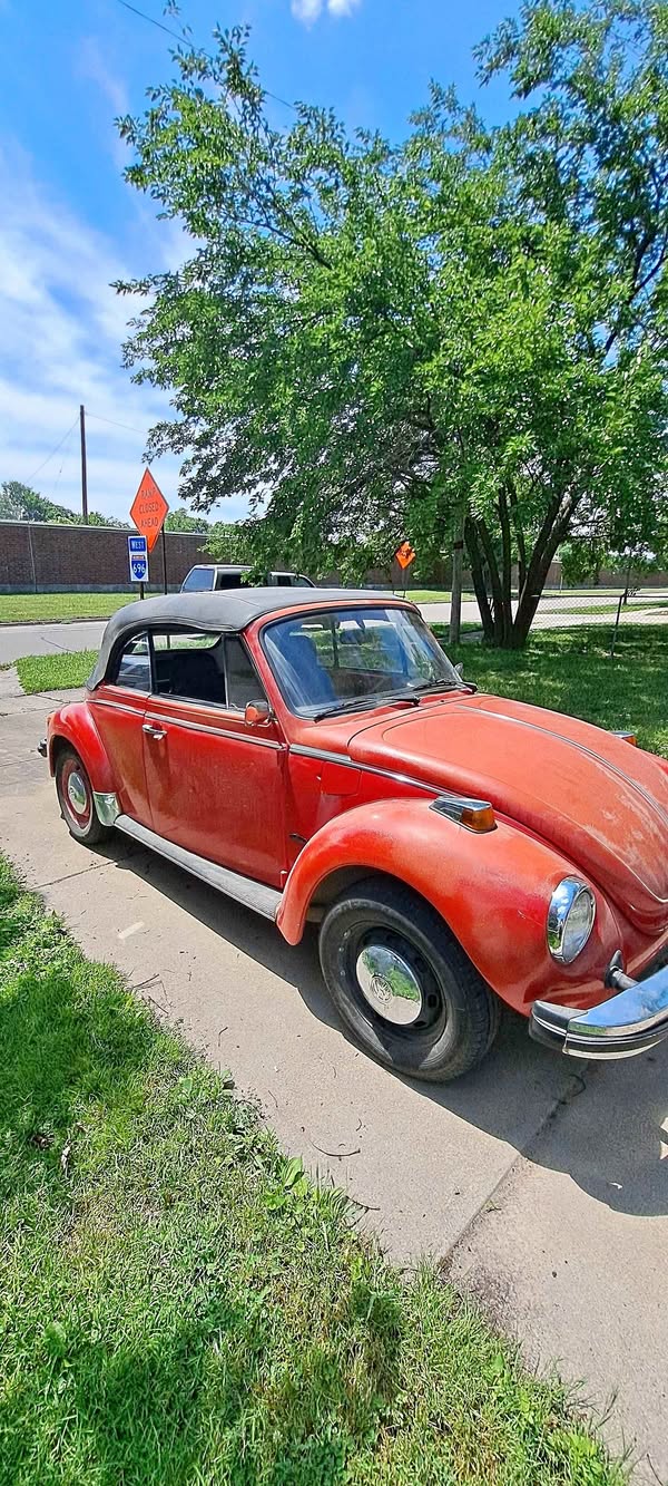 1976 Volkswagen Beetle - 1.8T Classic Convertible 2D