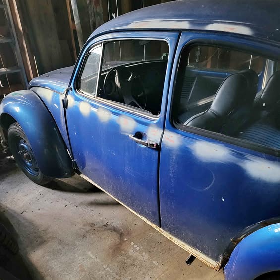 1971 Volkswagen Beetle - Hatchback 2D