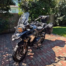 2022 BMW r1250gs triple black