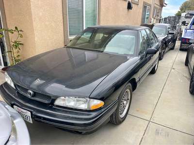 1996 Pontiac Bonneville - SE Sedan 4D