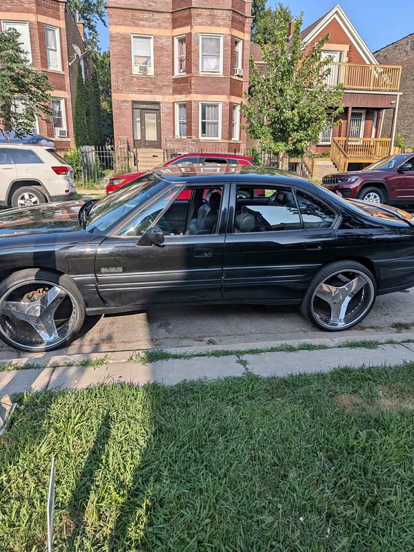 1997 Pontiac Bonneville - SSE Sedan 4D